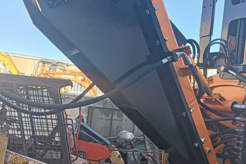 OmecoHub - Immagine LIEBHERR R313